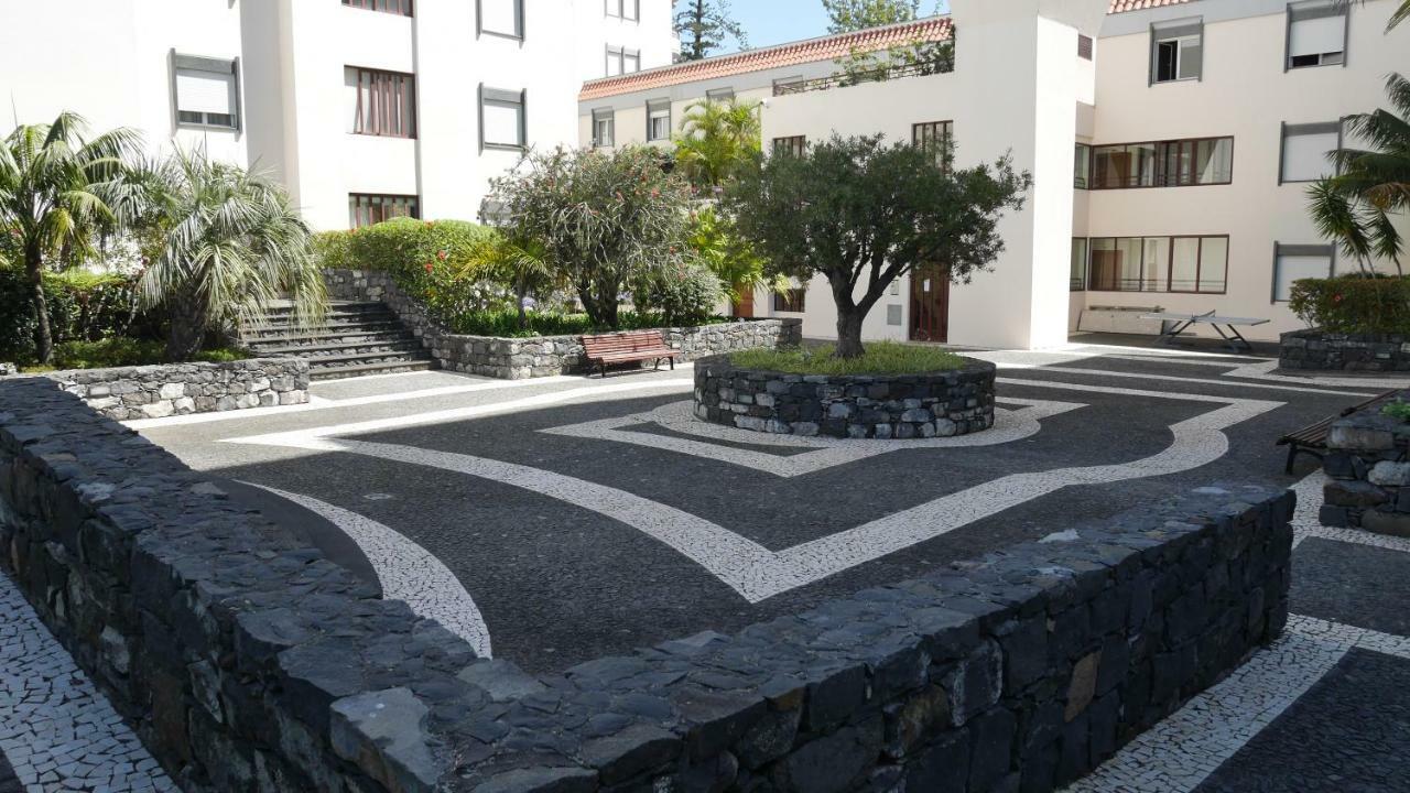 Jasmineiro - Palms Palace Apartment Φουνκάλ Εξωτερικό φωτογραφία